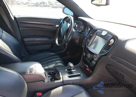 2014 Chrysler 300 S z USA, uszkodzony, nr VIN 2C3CCABG7EH264604